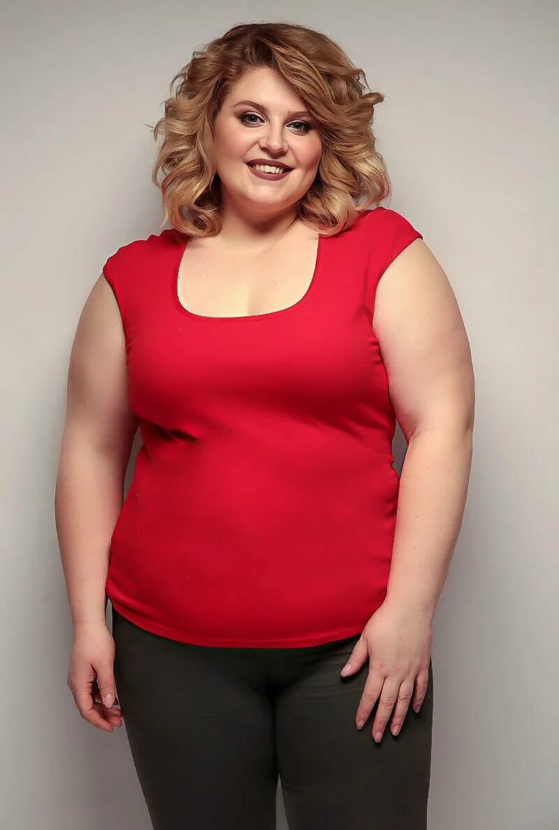 Женщины средней комплекции. Фигура прямоугольник у женщин полных. Фигура по женскому типу. Эшли грэм худая. Нестандартные фигуры женщин.