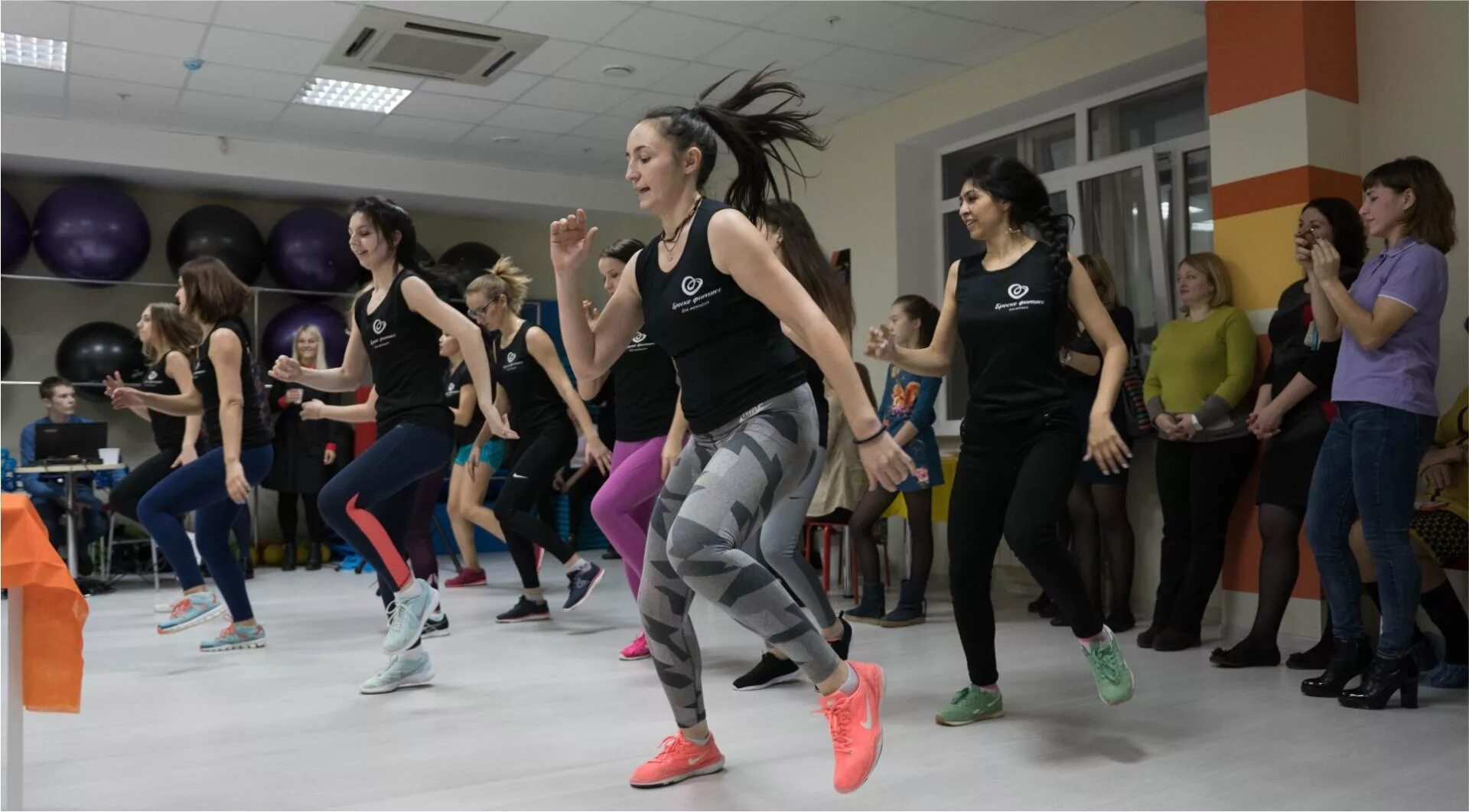 Броско фитнес цены. Арт фитнес Саров. Фитнес Саров. Фитнес клуб Саров. Броско Саров.