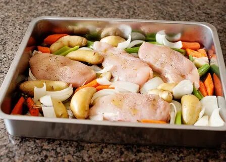 Рецепт грудки запеченной с овощами