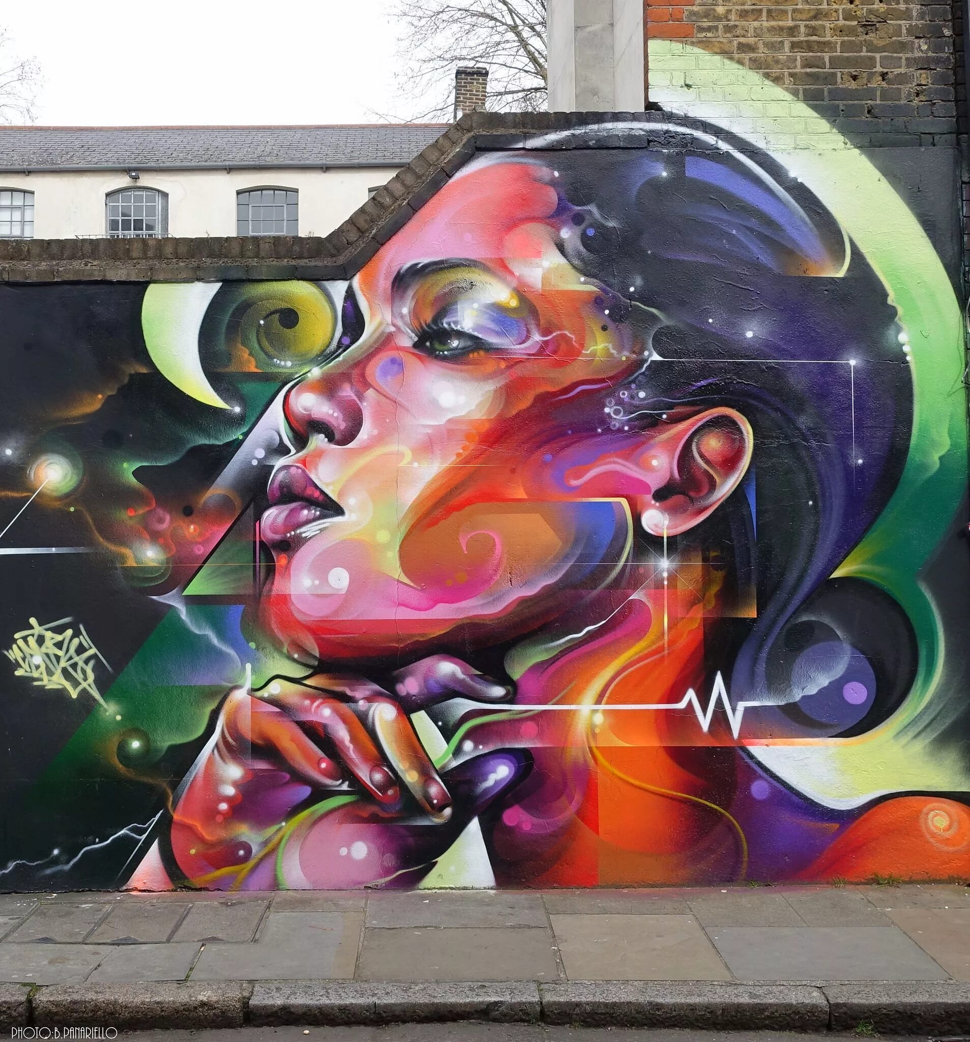 Проект современное уличное искусство Buscando la verdad: Il murale di Jade Rivera a Santiago del Cile Best street art