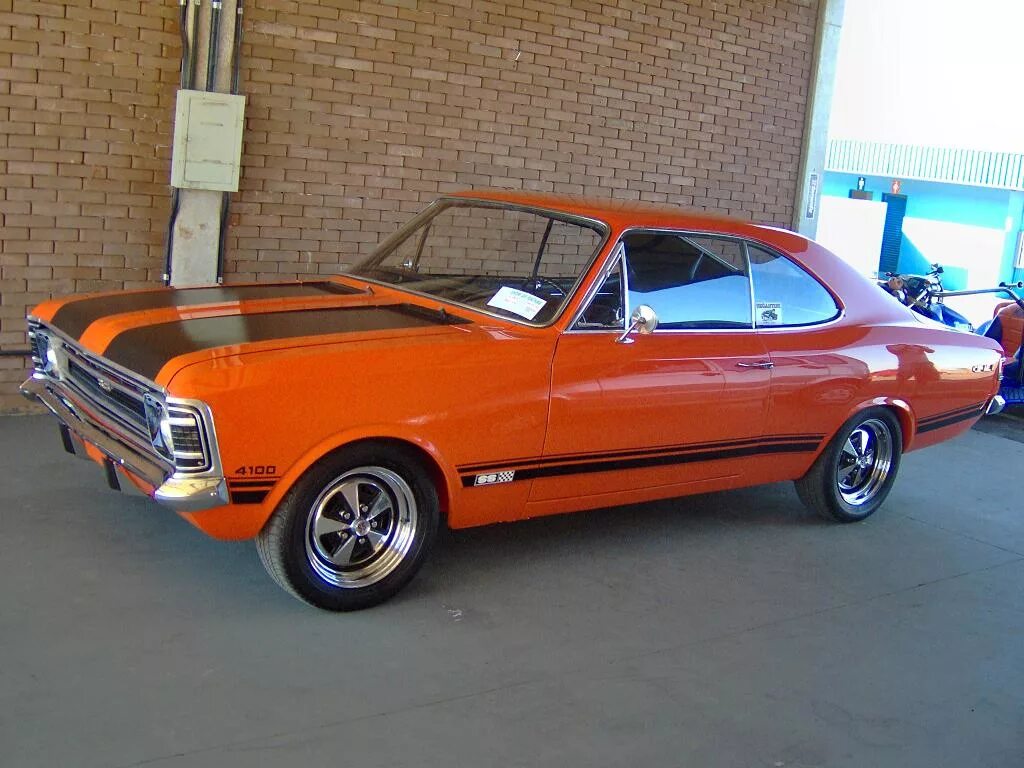 Chevrolet opala 2500 1970. Шевроле опала купе. Опель похожие на масл кар. Опала машина. Шевроле опала 1982.
