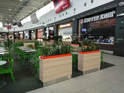 Фудкорт трц