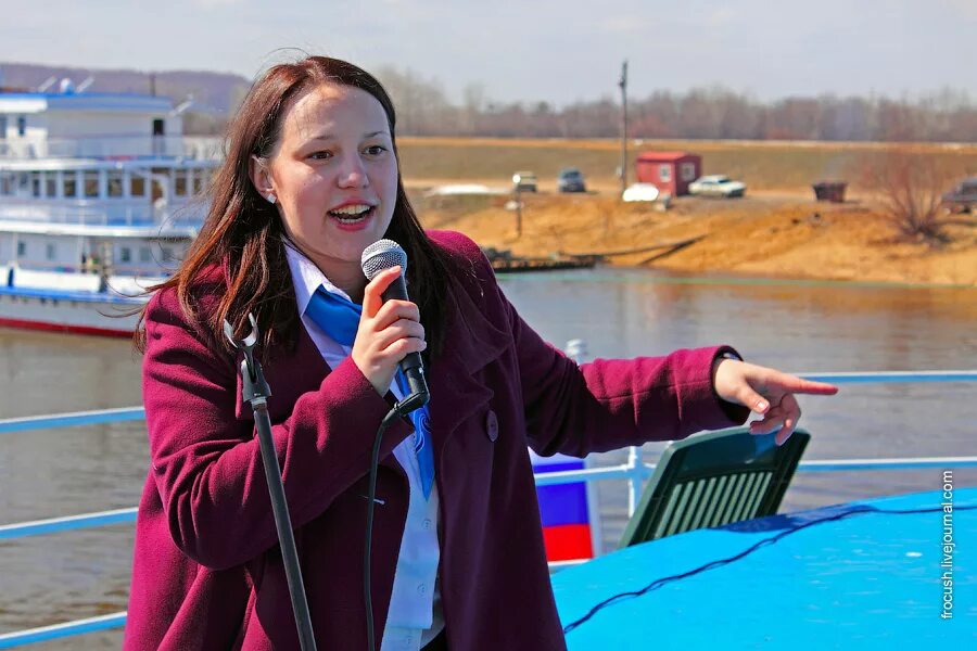 Круиз директор. Работа директором круиза. Круиз директор. Теплоход соболев директор ресторана. Круиз директор.