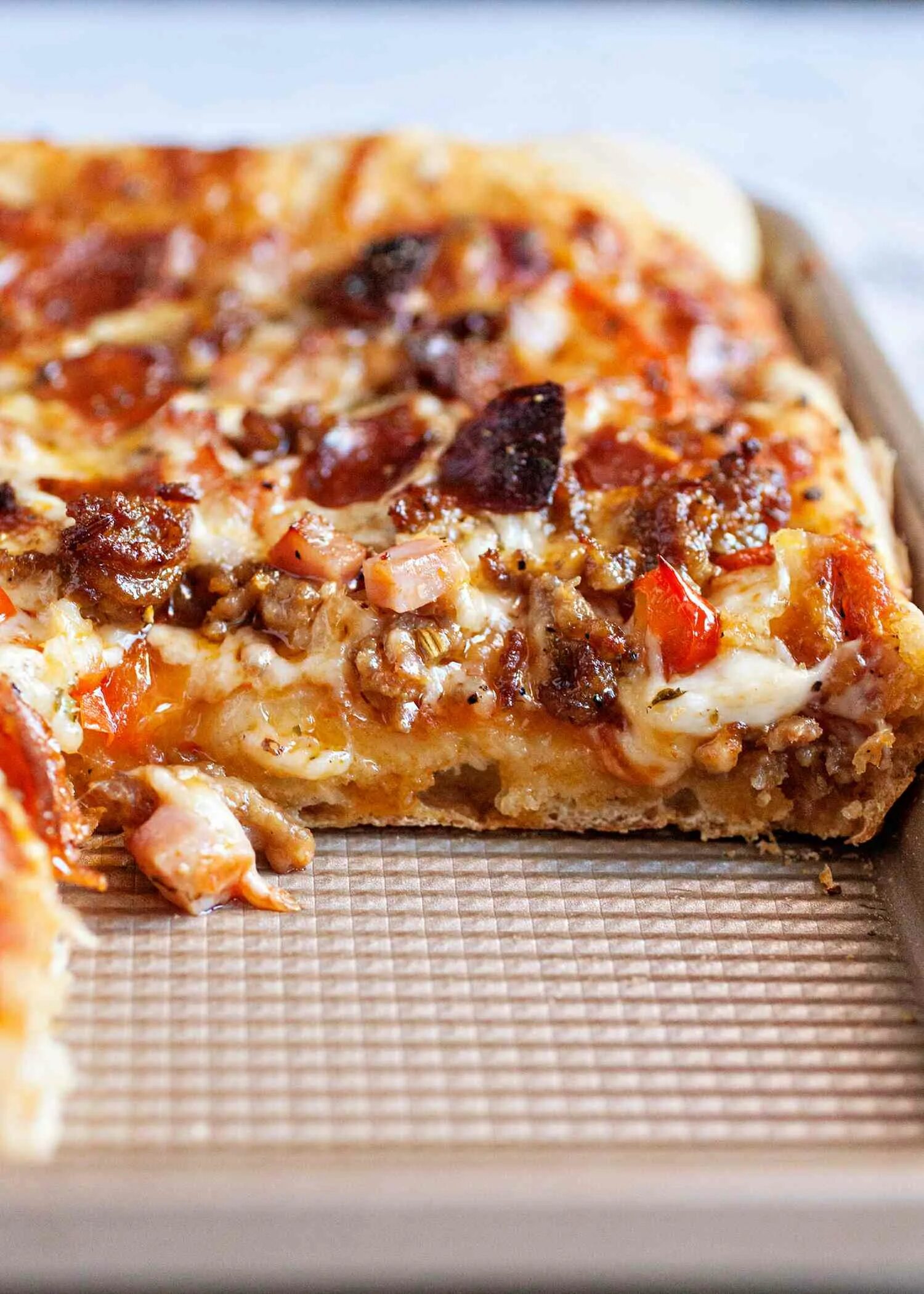 Пан пицца белинского 71. Пан тесто в пицца хат что это. Pepperoni pan pizza hut. "пицца". Пицца необычной формы.