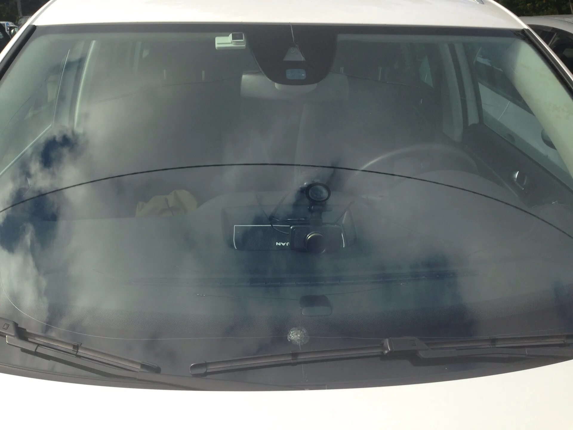 Дождь после замены лобового. Стекло лобовое Volkswagen Tiguan датчик дождя. Лобовое стекло 2170 по датчик дождя артикул. Тигуан 2 датчик дождя. Стекло лобовое CX-9 2012 датчик дождя+камера.