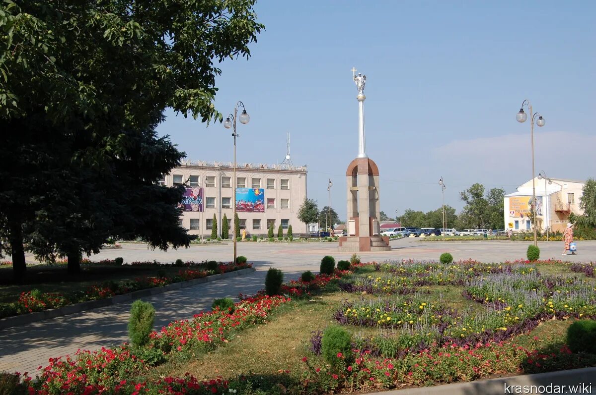 Лабинск сити. Город Лабинск Краснодарский край. Центр города Лабинска Краснодарский край площадь. Краснодарский край город Лабинск площадь Победы. Лабинск площадь города.