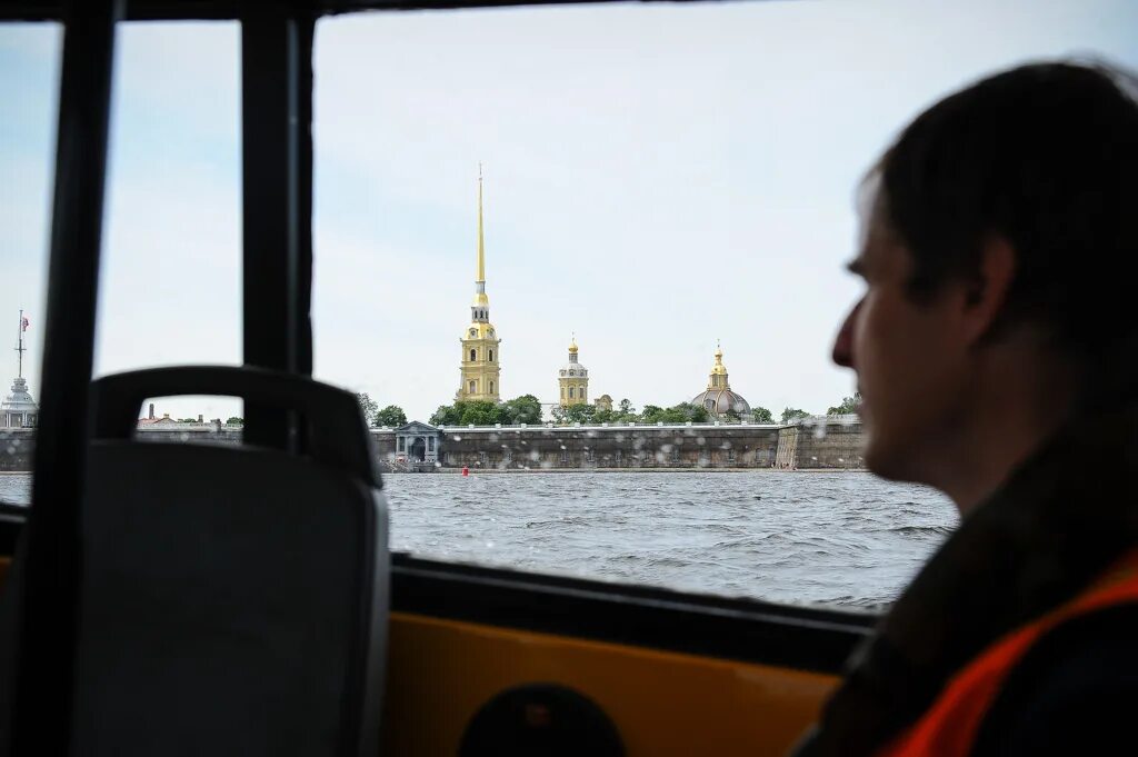 Водное такси москва