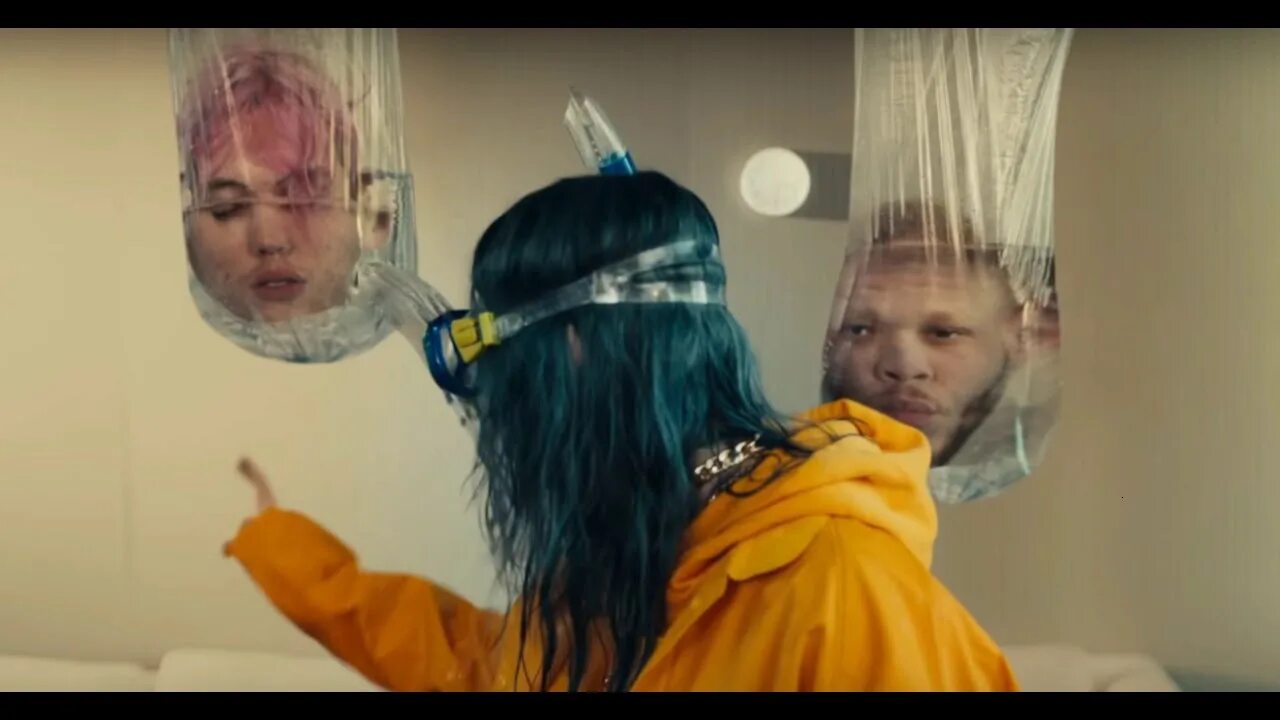 Клип над головой. The weeknd heartless. Клип над головой. Клип над головой. Полина гагарина выше головы стрижка.