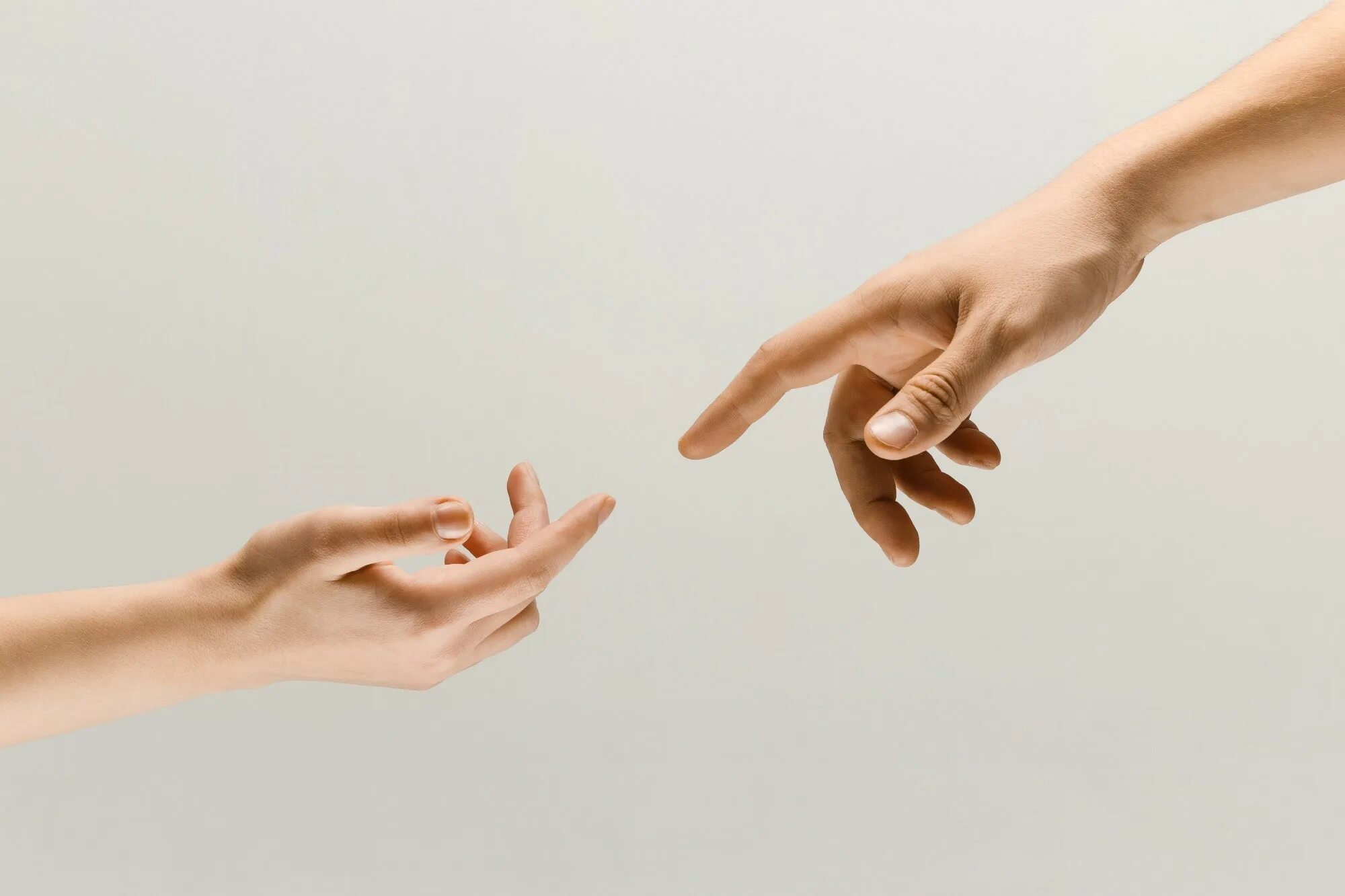 2 hands be