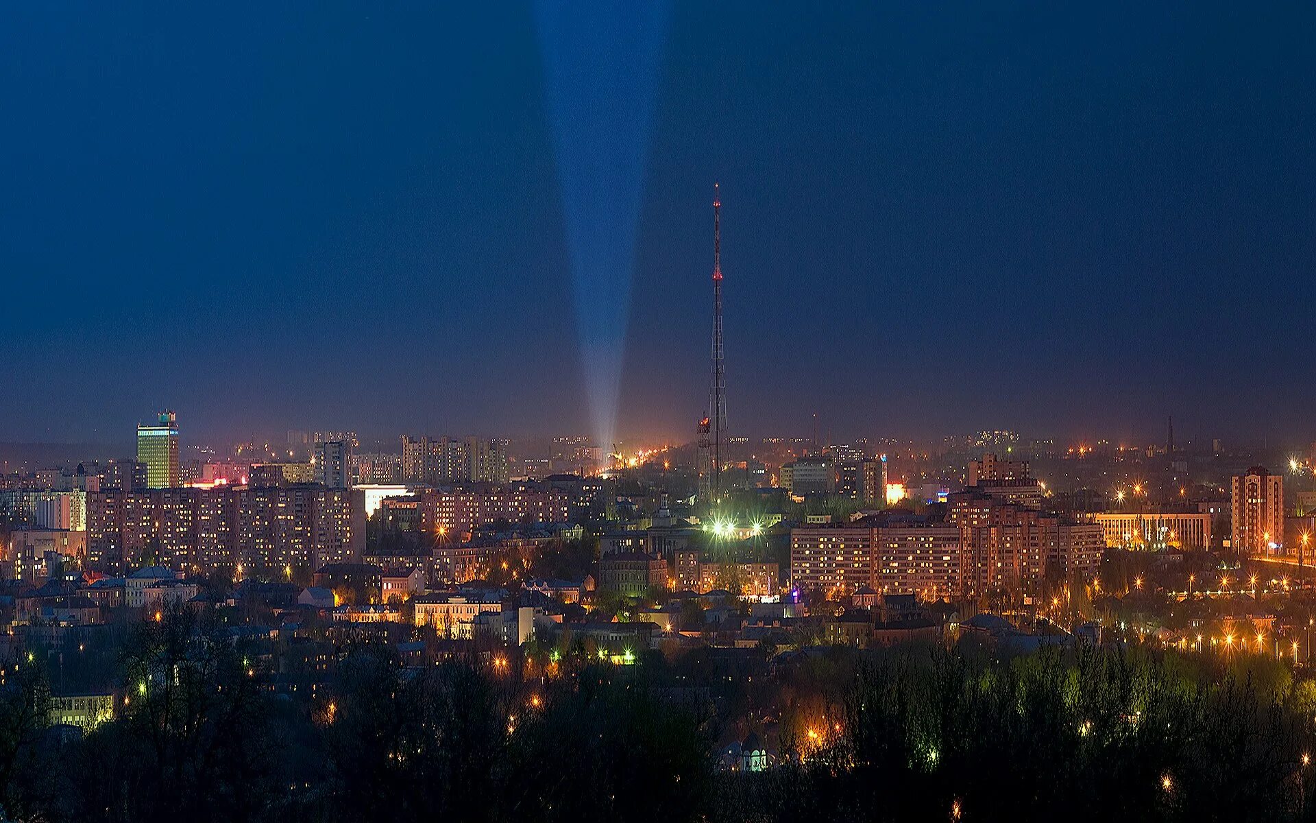 Город луганск украина. Старый луганск. Лугань брянская область. Река лугань. Лугань брянская область.