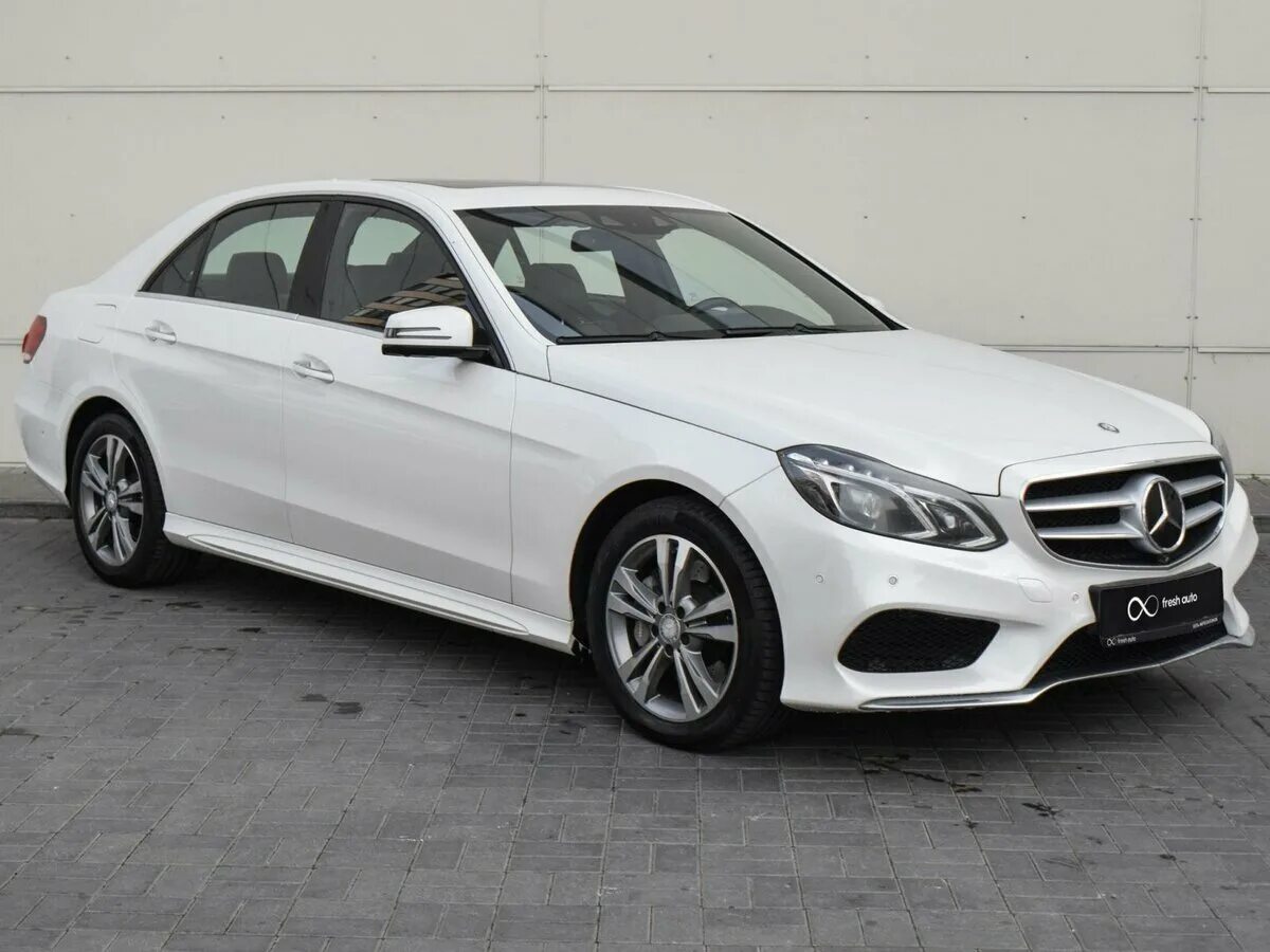 Mercedes 2014 фото. Мерседес седан 2022. Мерседес е класс краснодар. Mercedes benz w212 2012. Мерседес бенц е200 черный.