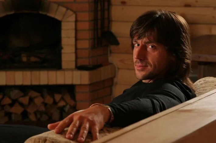 Кравченко михаил вячеславович. Кравченко михаил вячеславович. Михаил кравченко бизнесмен. Михаил кравченко бизнесмен. Михаил кравченко мебельный магнат.