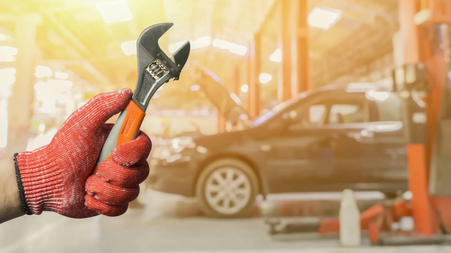 Ремонт авто. Автомобиль в сервисе. Автосервис фон. Красивая автомастерская. Красивый автосервис.