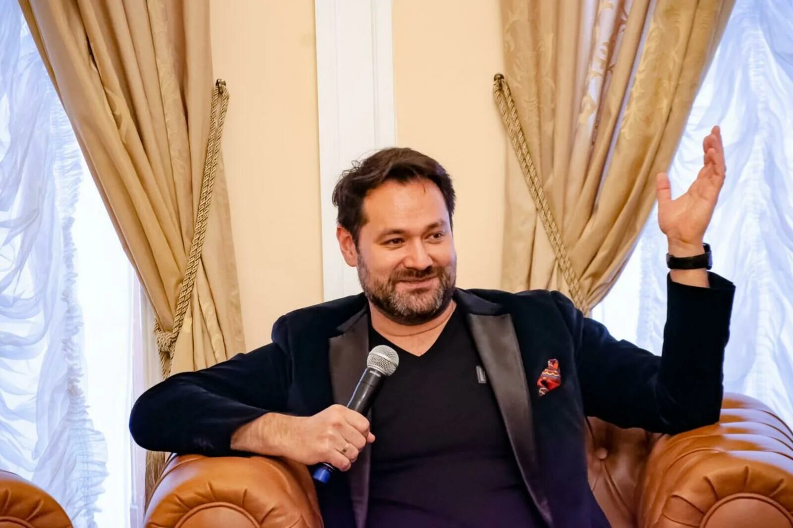 Где живет абдразаков. Ильдар абдразаков. абдразаков ильдар амирович. абдразаков оперный певец. ильдар абдразаков уфа.