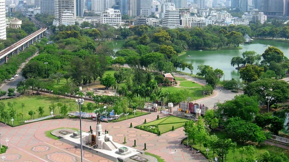 Люмпини бангкок. Парк Люмпини / Lumpini Park. Бангкок район Люмпини. Бассейн Люмпини Бангкок. Парк Люмпини Бангкок фото.