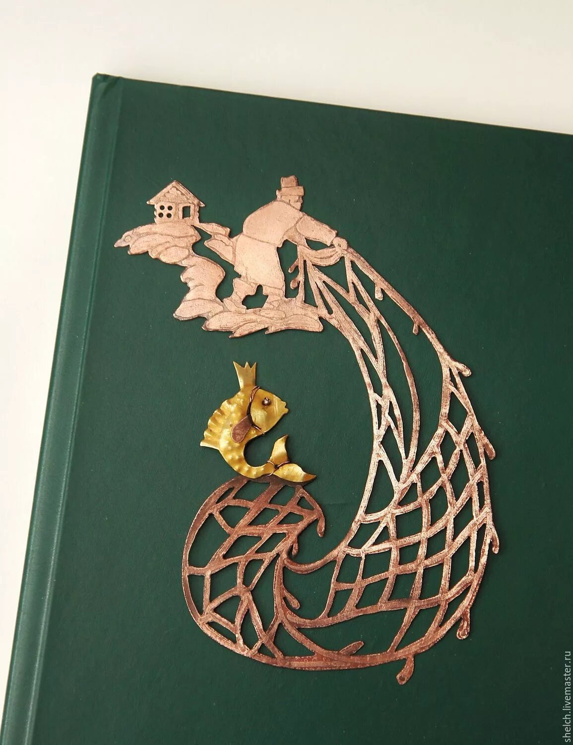 поделка сказочный персонаж. поделки на тему пушкина. пластина графия золотая рыбка. рисунок у лукоморья дуб. поделки по произведениям пушкина.