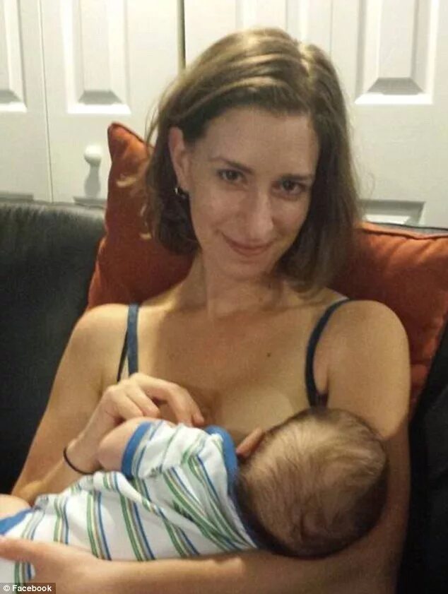 Deep son mom. Мать реал. Позирование для фотосессии мамы с сыном. Deep son mom. Фотосессия мама и взрослый сын.
