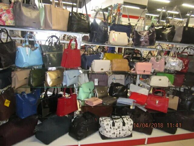 пакет империя сумок. империя сумок требования к продавцам. империя сумок сыктывкар. мир сумок сыктывкар. большие скидки.