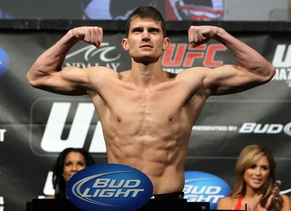 Fighting forum. Томпсон боец UFC. Боец Wonderboy.