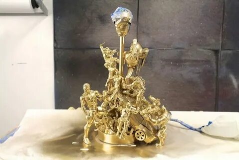 Сделано из старых игрушек