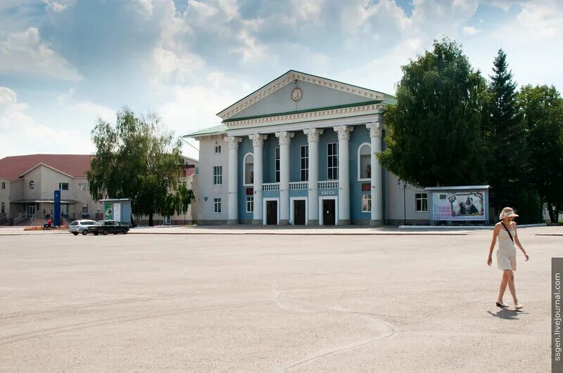 Туймазинский сайт башкортостан. Туймазы города Башкортостана. Туймазинский государственный татарский драматический театр. Драмтеатр Туймазы. Достопримечательности города Туймазы.