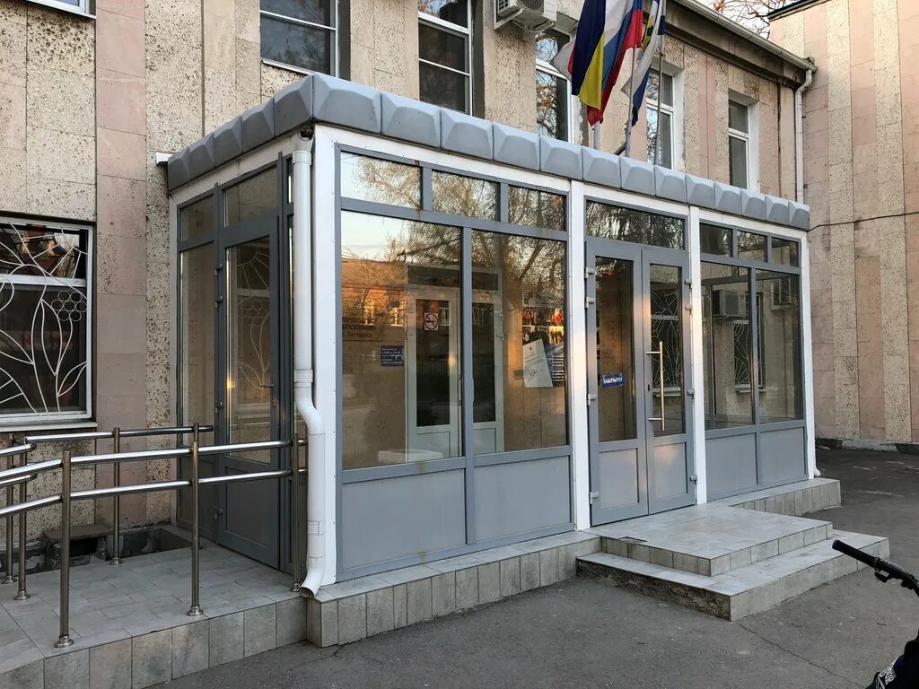 Красногвардейский 1 таганрог. Школа 1 таганрог. Красногвардейский 1-1 таганрог. 1 больница таганрог. Красногвардейский переулок таганрог.