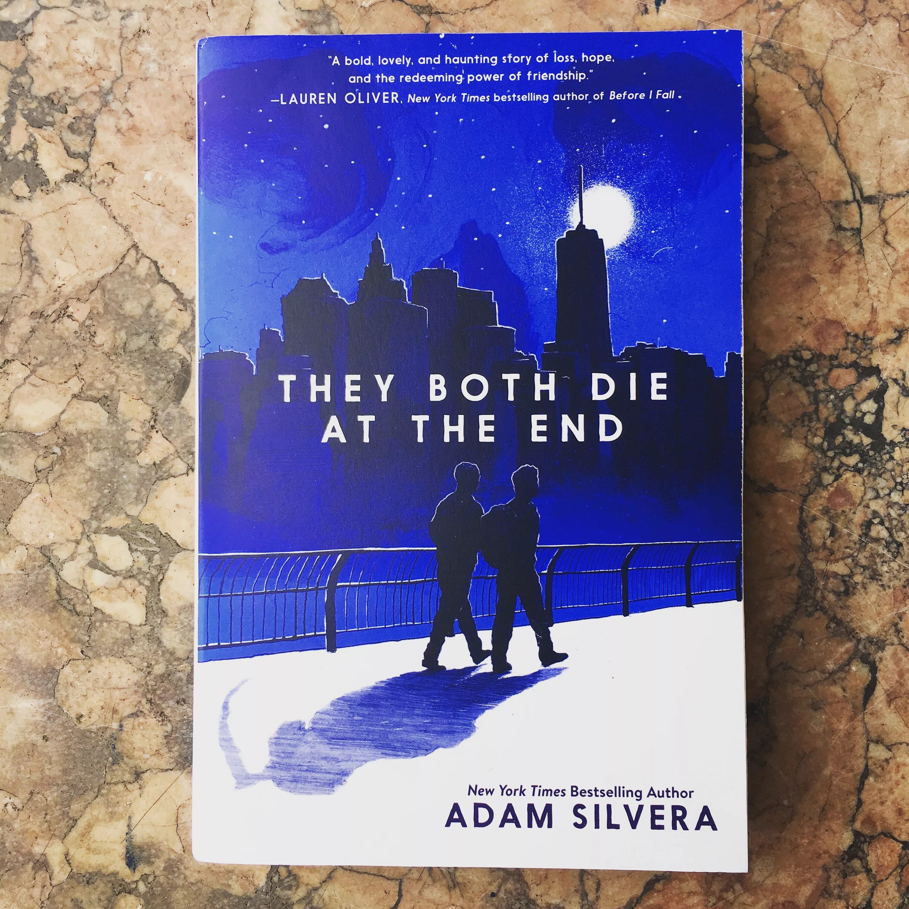 Сколько страниц в конце они оба умрут. They both die at the end книга. обложка книи в конце они оба утрут. they both die at the end by adam silvera. книга в конце они оба.