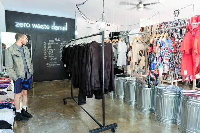 Магазины нулевых. Zero waste Daniel бренд. Zero waste одежда. Zero waste стиль одежды. Магазин одежды Zero.