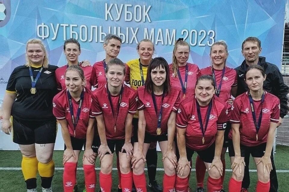 Футбол брянск 2024. Фк динамо брянск стадион. Бофф 32 брянск мини футбол. Кто выиграл область по брянскому мини футболу 2011. Команда факел футбол воронеж.