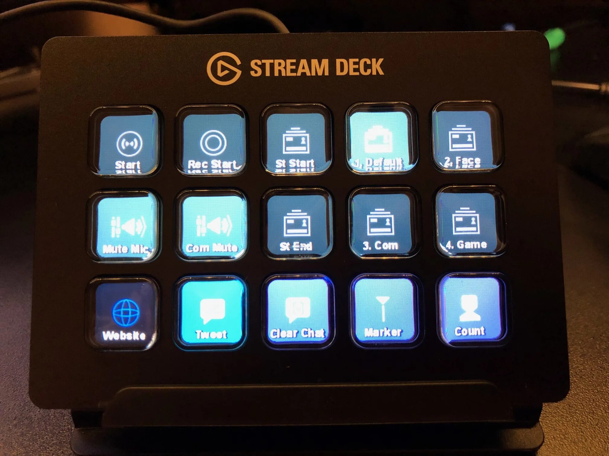 Elgato Stream Deck Mini. Контроллер Elgato Stream Deck MK.2. Игры на Stream Deck. Stream Deck Mini.