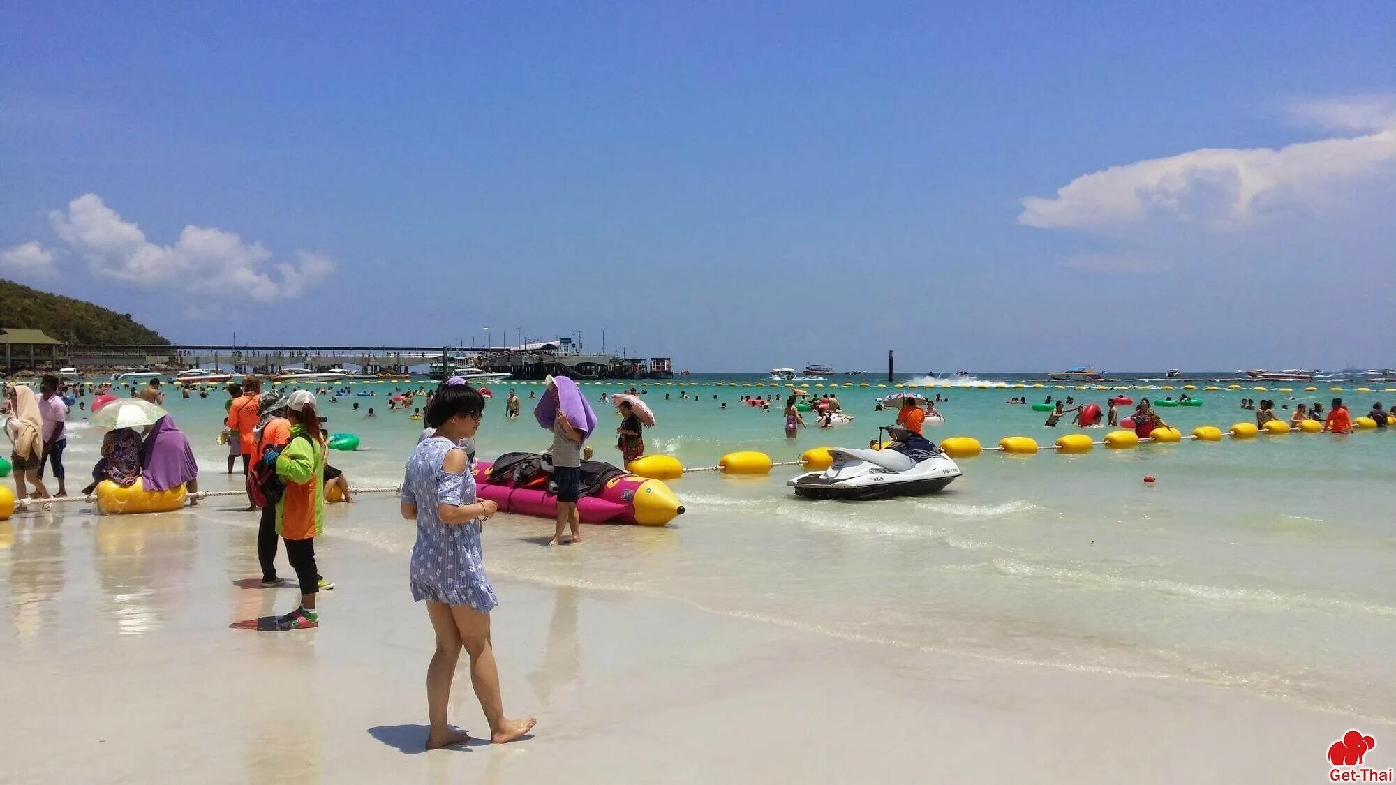 Паттайя в мае отзывы. Ко Лан Тайланд. Остров Паттайя Тайланд. Chonburi Таиланд пляж. Остров ко Сак в Паттайе.