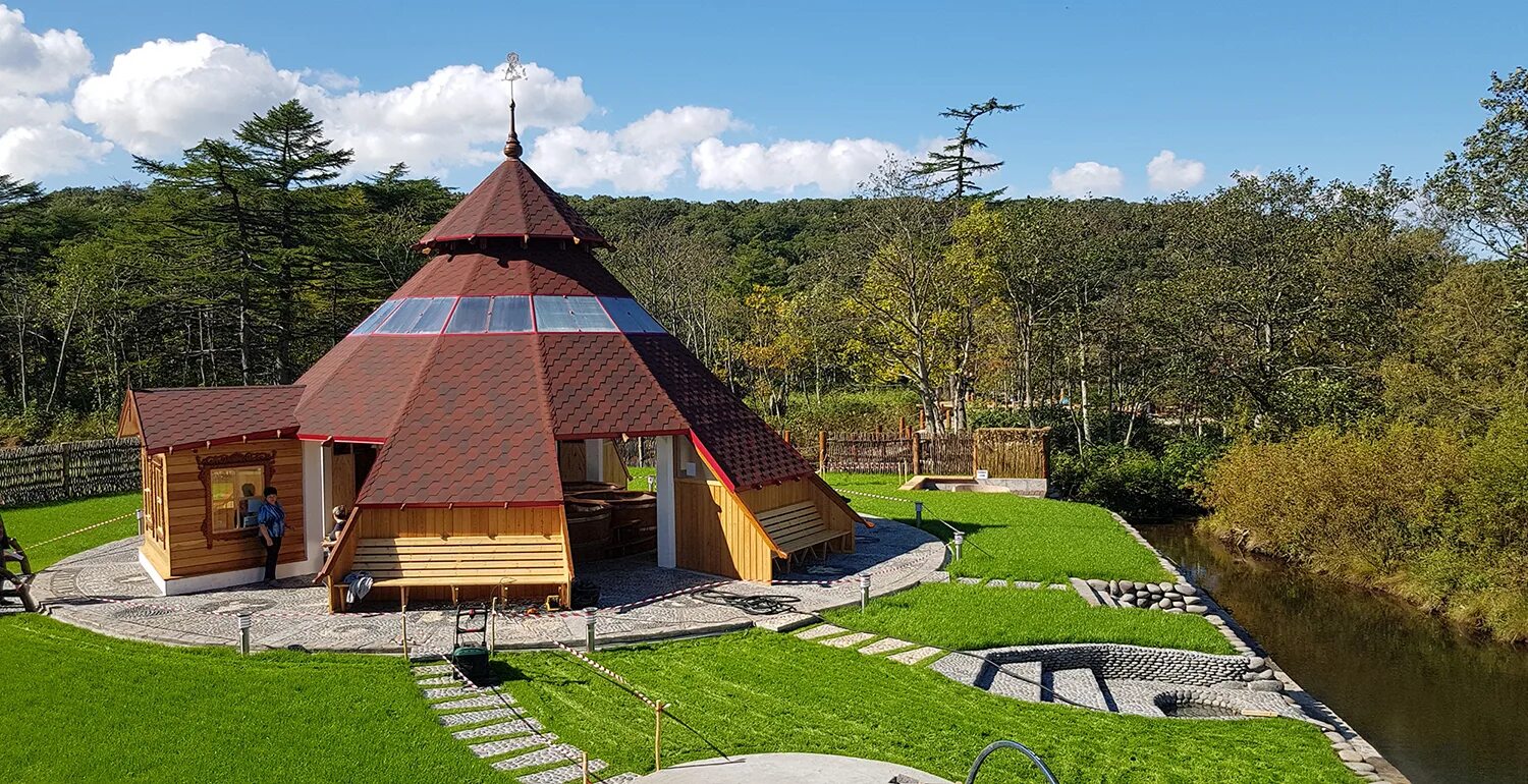 Южно сахалинск курильские острова. Дальний восток сахалин турист. Южный сахалин горнолыжный курорт. Хребет жданко. Сахалинск тур.