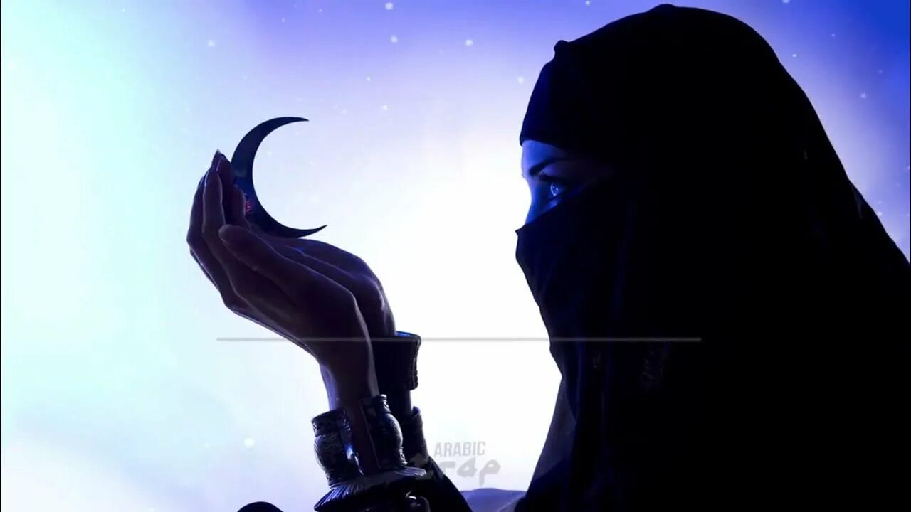 Мусульманская райская дева. Мусульманка и Луна. Луна девушка мусульманка. Девушка в хиджабе и Луна. Мусульманка в хиджабе с луной.