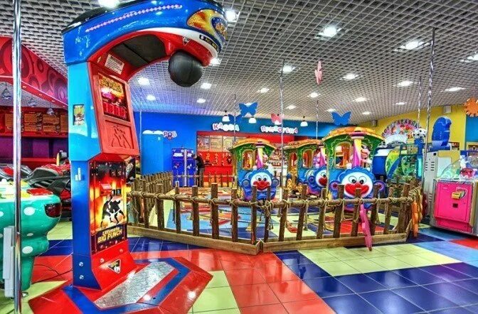 Fun city владивосток. Биглион фан сити. Стачек,. Фан сити казан. Чистопольская 69 тц миллениум.
