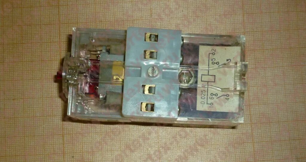 Реле указательное рэу 21. Реле рэу 11-11. Реле рэу 11 0. Реле рэу 11-11. Реле указательное рэу-11.