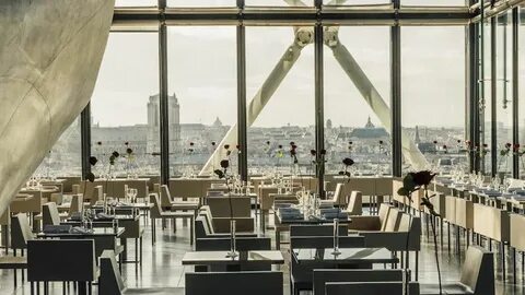 Follow restaurant