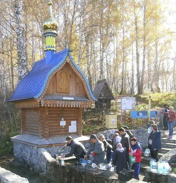 Святой источник ложок. Ложок Искитимский район Святой источник. Храм Искитим ложок. Храм на святом источнике Искитим. Святой источник Новосибирск ложок храм.