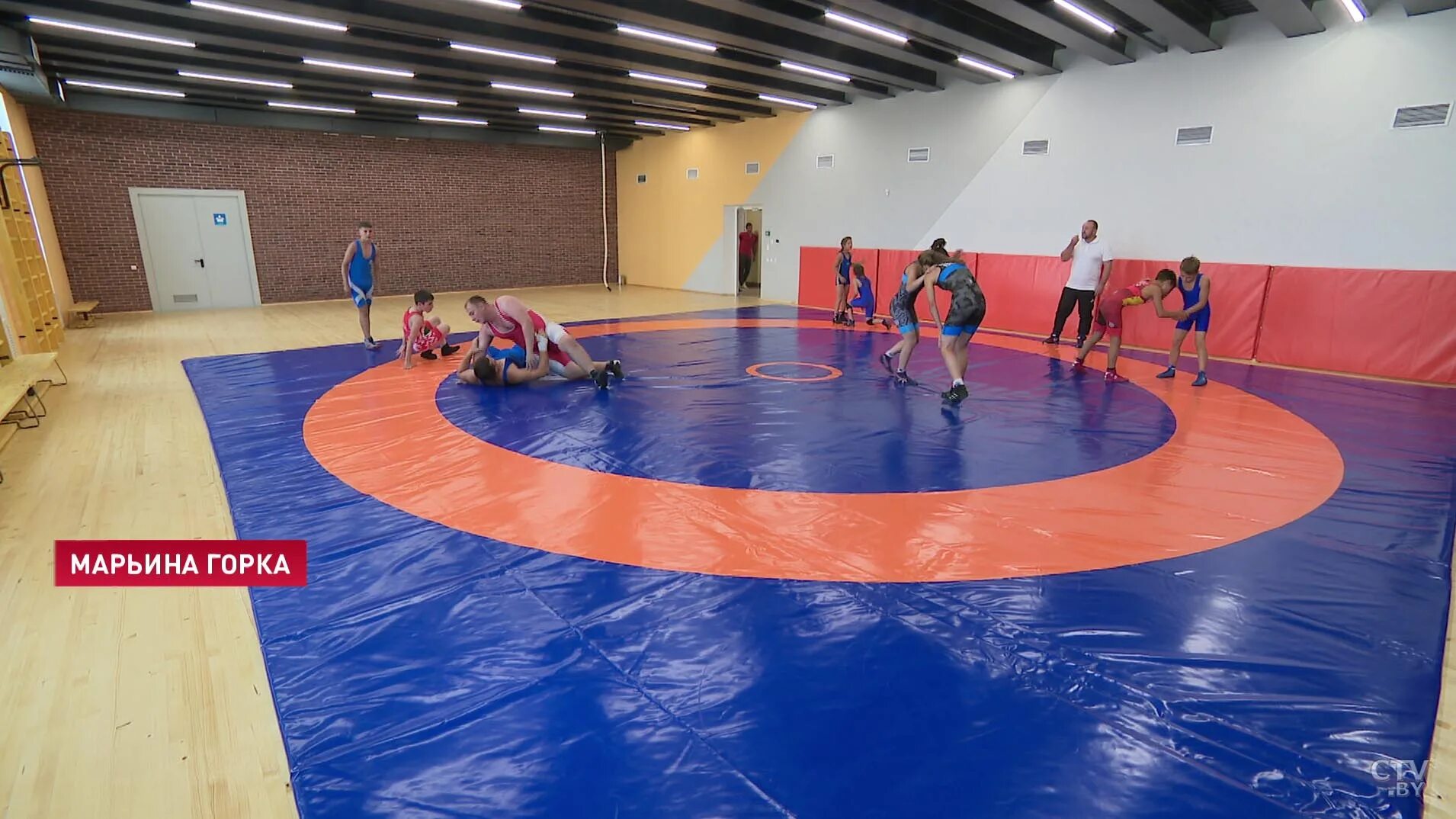 аквамарин марьина горка фото. мачеркина горка. аквамарин бассейн митино. аквамарин марьино. горки 8 со слово новый спортивный комплекс.