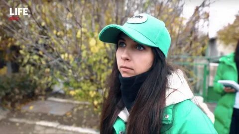 Женщины волонтеры