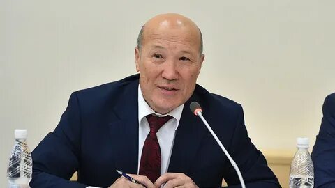 Врач каратаев