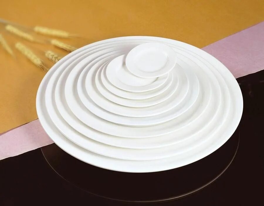Тарелка десертная ф-р Fairway 18см б/борта 4105. Fairway тарелка 4005-12 (30см). Тарелка круглая с бортом белая. Блюдо круглое фарфоровое.