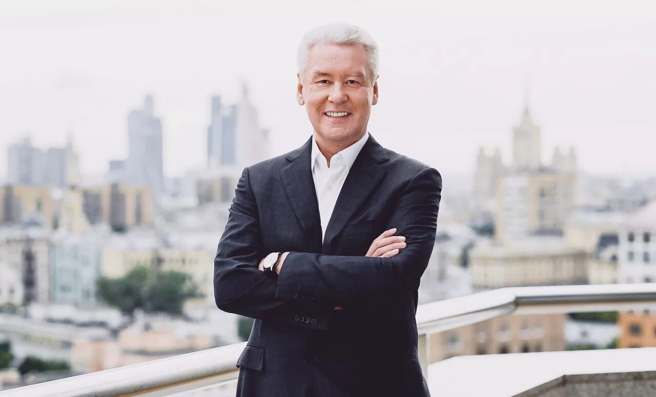 Плакаты города москвы собянин. Горячая мэра москвы. Сергей собянин 2022. Собянин сергей семенович 2023. Собянин сергей семенович рост.