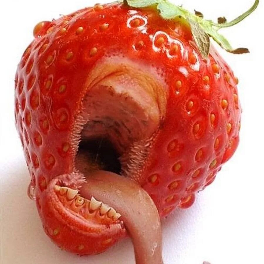 Фрукты пошлость. Раздавленный персик. Апельсин в руке. Раздавленный персик. Раздавленный персик.