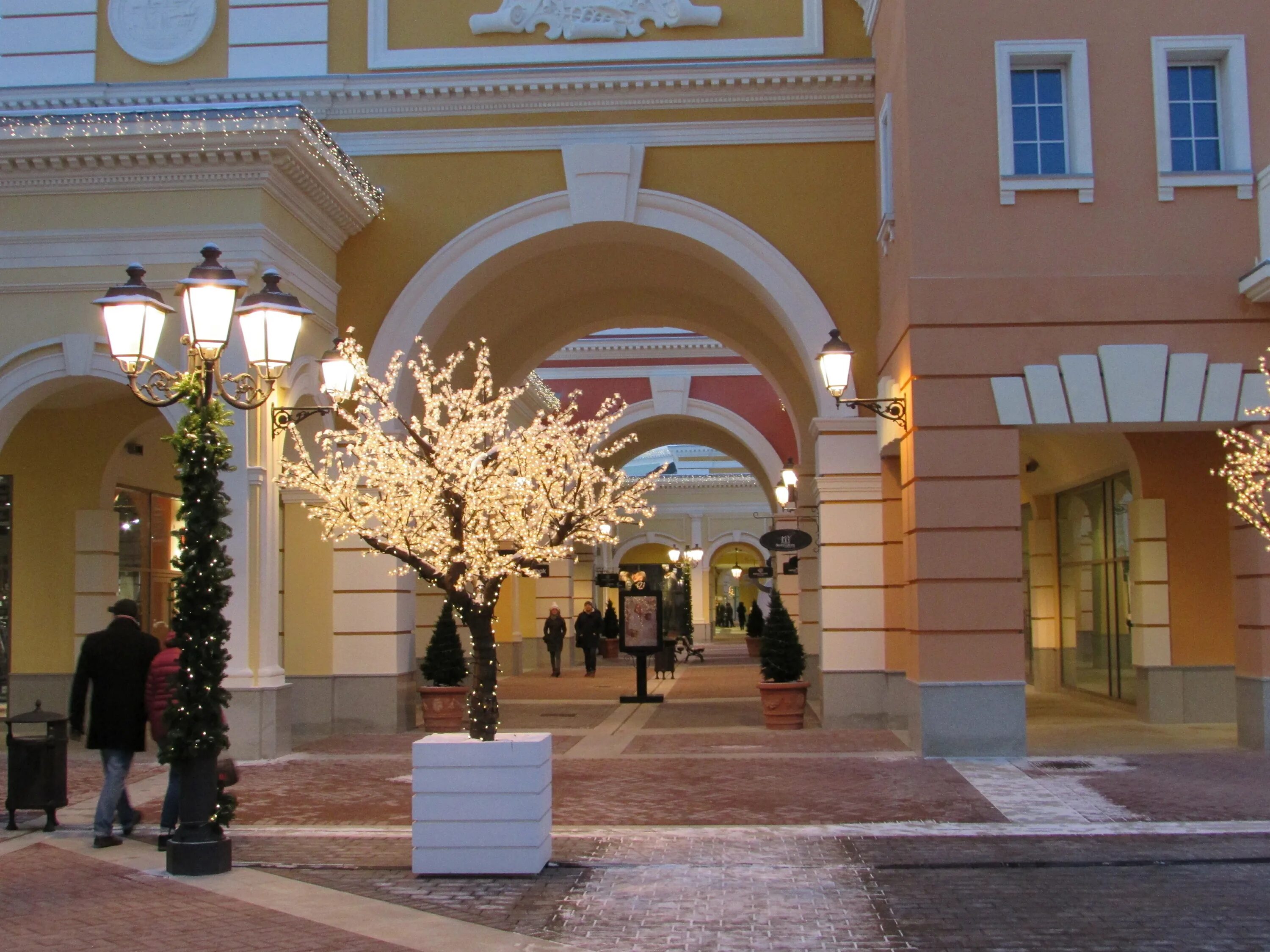 Outlet петербург. Пулковское шоссе 60 аутлет. Outlet Village Пулково. Пулковское шоссе дом 60 Outlet Village. Пулковское шоссе 60 корпус 1.