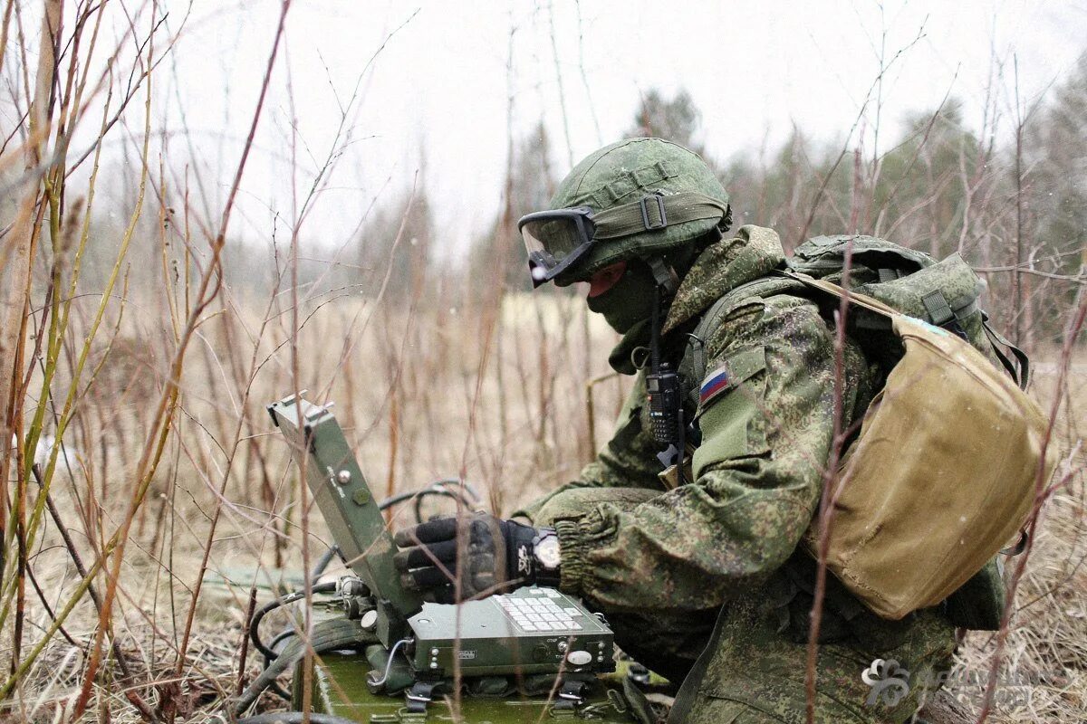 Картинки разведчиков. Разведка РФ. Разведчик РФ. Войсковая разведка РФ. Военная разведка войска РФ.
