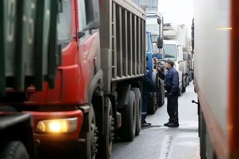 До какого числа закрыта дорога для грузовиков