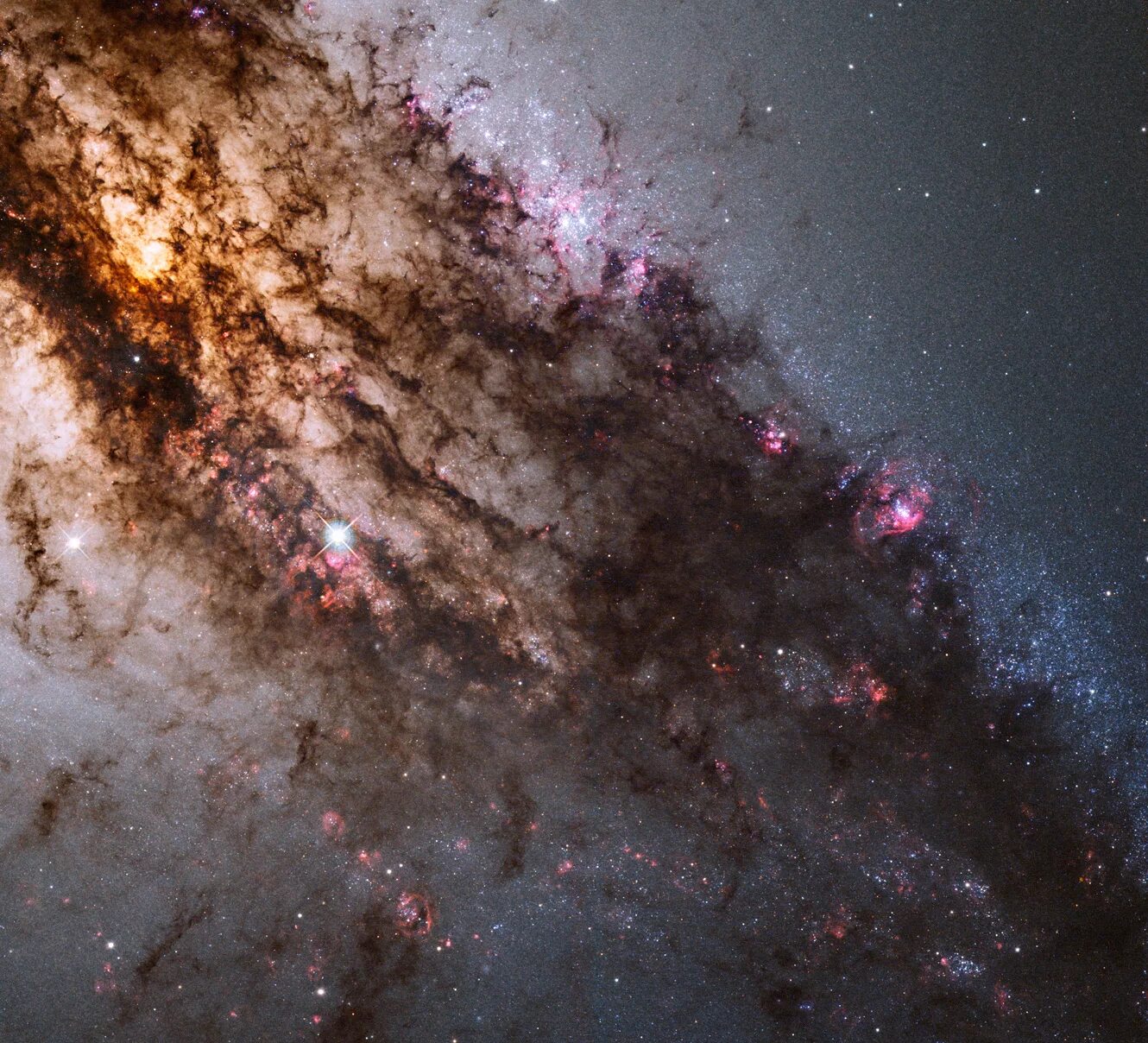 Радиогалактика Центавр а. Радиогалактика Центавр а (NGC 5128). Альфа Центавра Хаббл. Галактика НАСА.