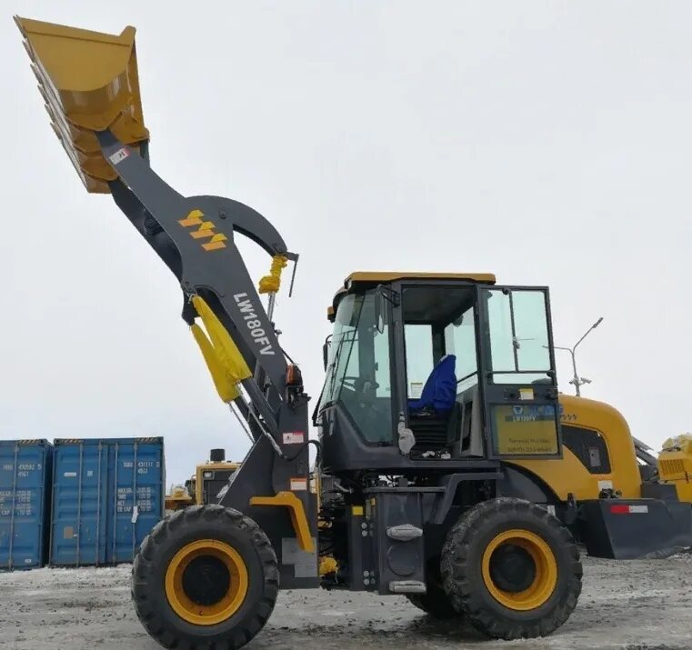 Xcmg 180. Фронтальный погрузчик xcmg lw180k. Фреза хcmg. Xcmg 180k. Фронтальный погрузчик xcmg lw180k.