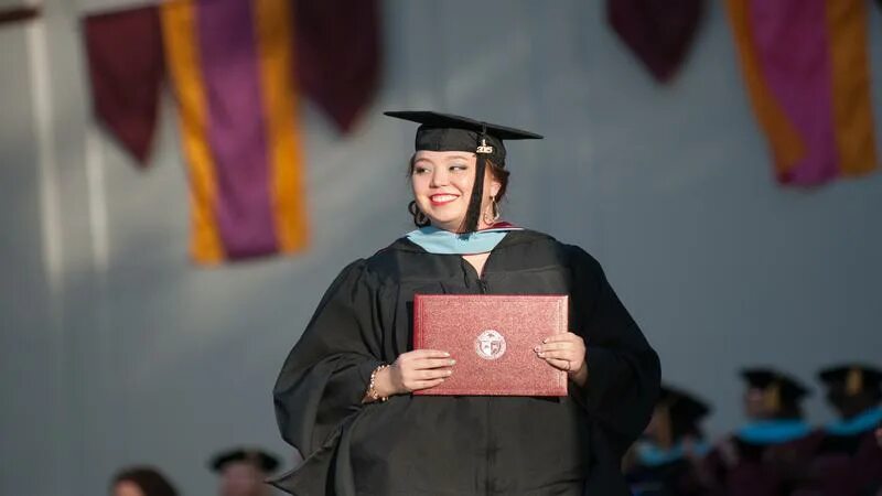 Звание после окончания магистратуры. Высшее образование магистратура. Магистр что дает. Бакалавриат и магистратура. Магистр что дает.