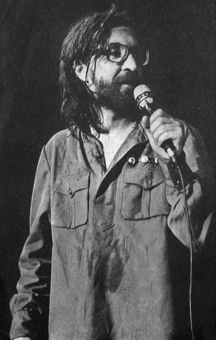 ддт юрий шевчук молодой. юрий юлианович шевчук. юрий шевчук 1980. лидер группы ддт юрий шевчук. юрий шевчук ддт 2021.